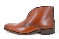 Stylish brown men's boots in small sizes